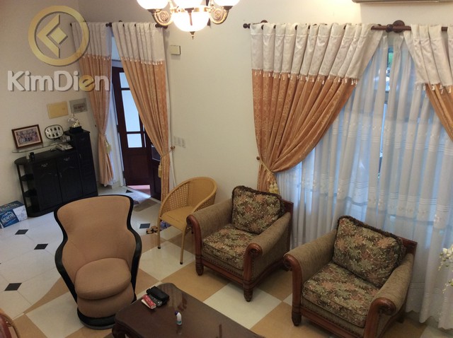 Long description image 1