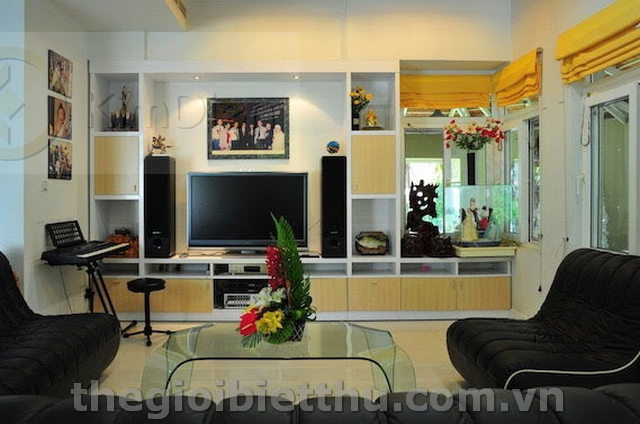 Long description image 1