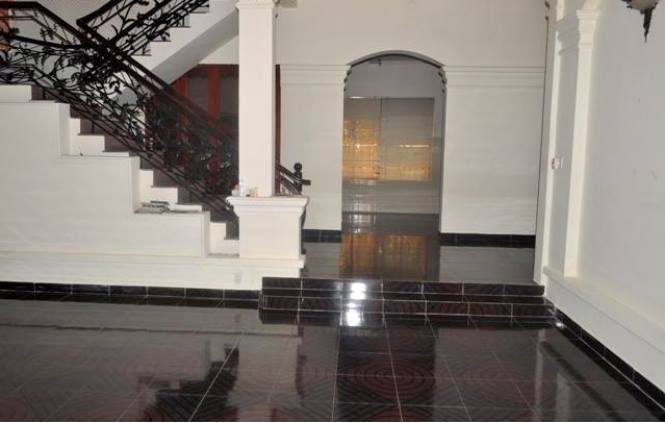 Long description image 1