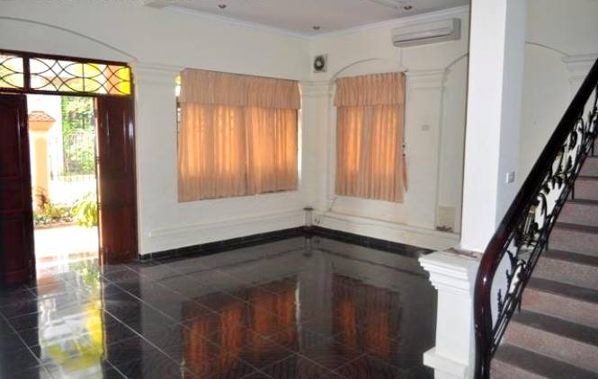 Long description image 1