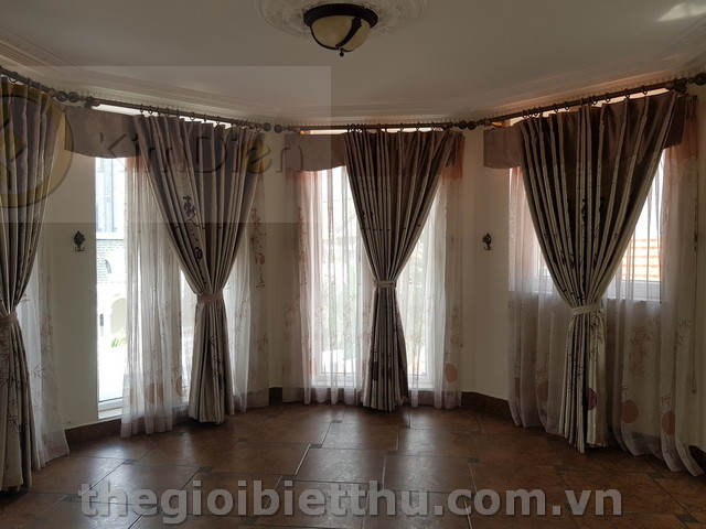 Long description image 1