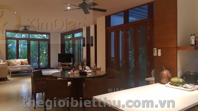 Long description image 1