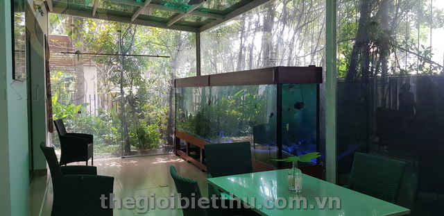 Long description image 1