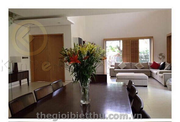 Long description image 1