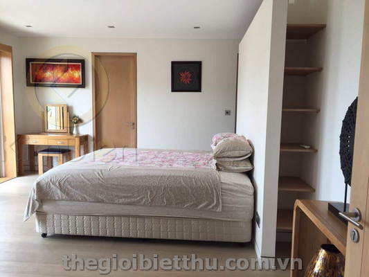 Long description image 1