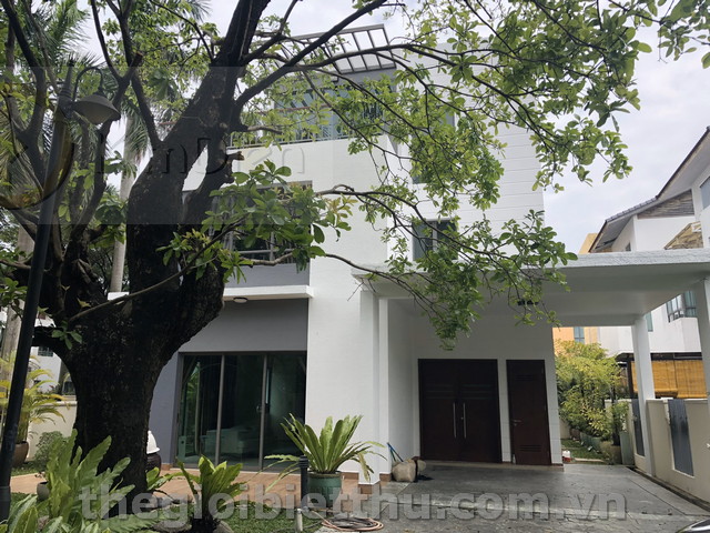 Long description image 1