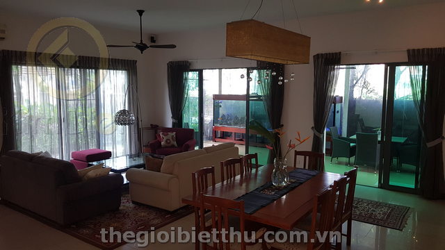 Long description image 1