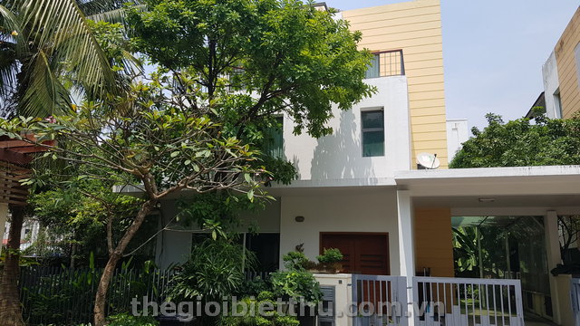 Long description image 1