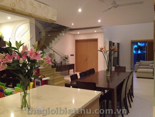 Long description image 1