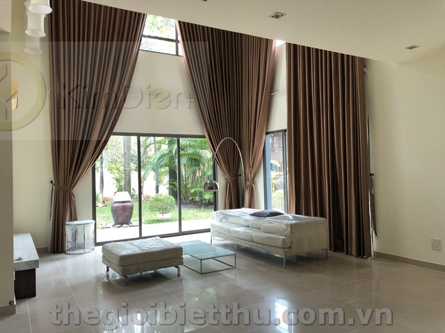 Long description image 1