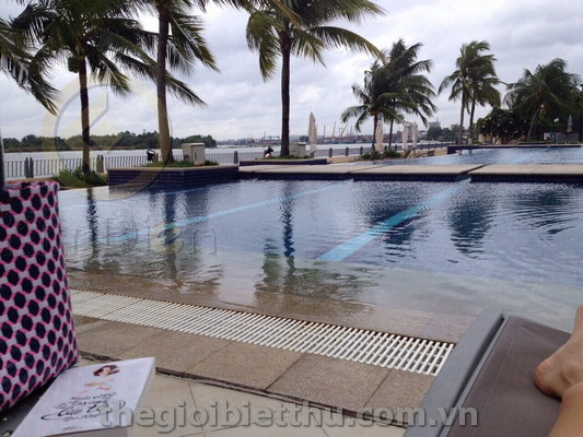 Long description image 1