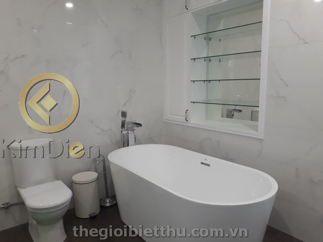 Long description image 1