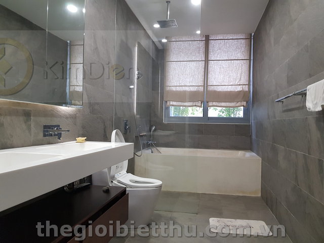 Long description image 1