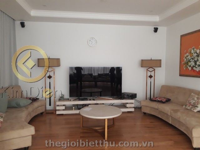 Long description image 1