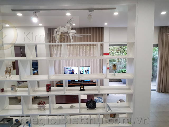 Long description image 1