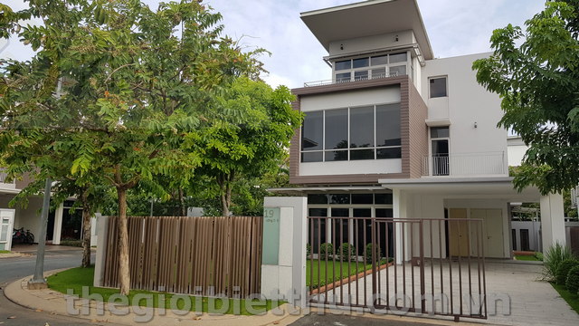 Long description image 1