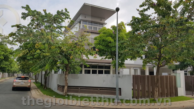 Long description image 1