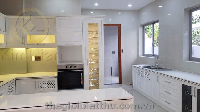 Long description image 1