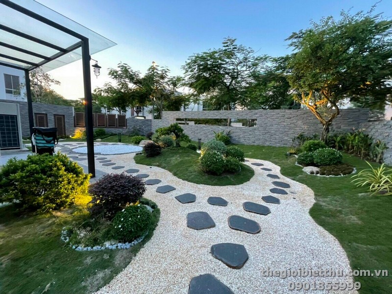 Long description image 1