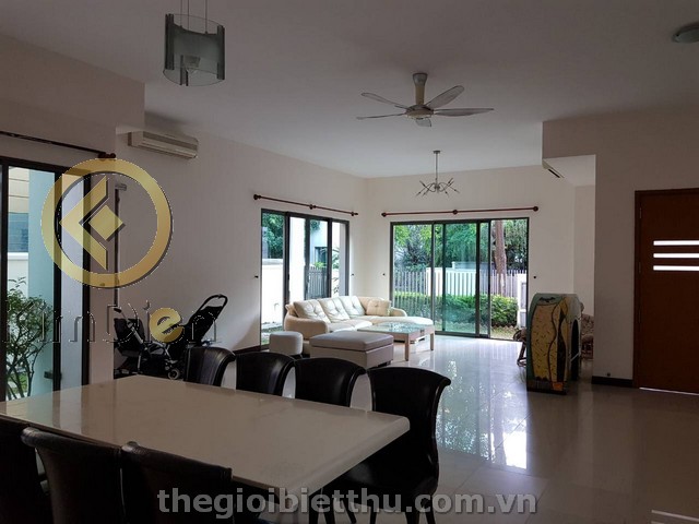 Long description image 1