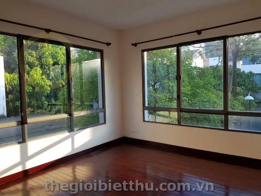 Long description image 1