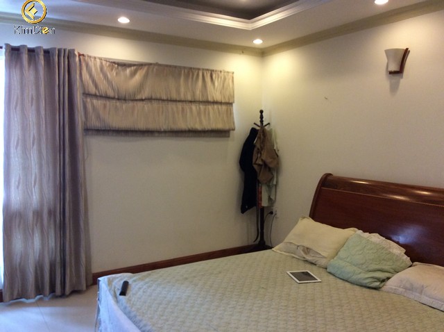 Long description image 1