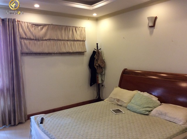 Long description image 1