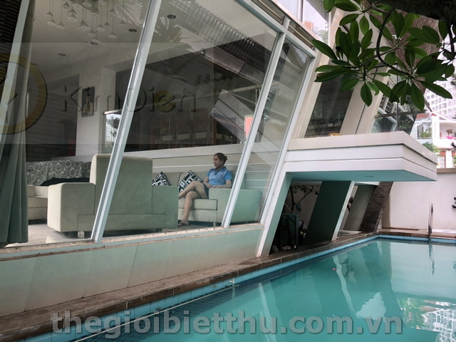 Long description image 1