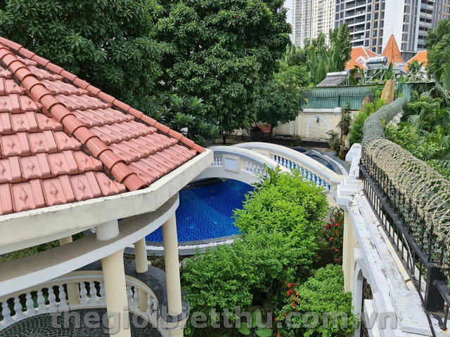 Long description image 1