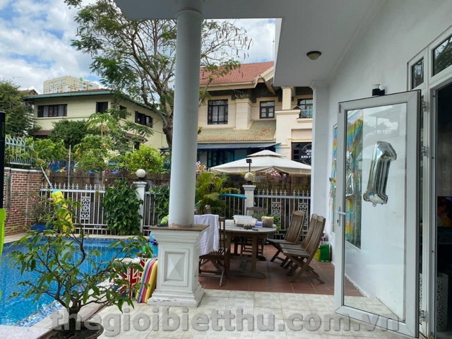 Long description image 1