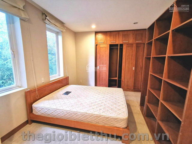 Long description image 1