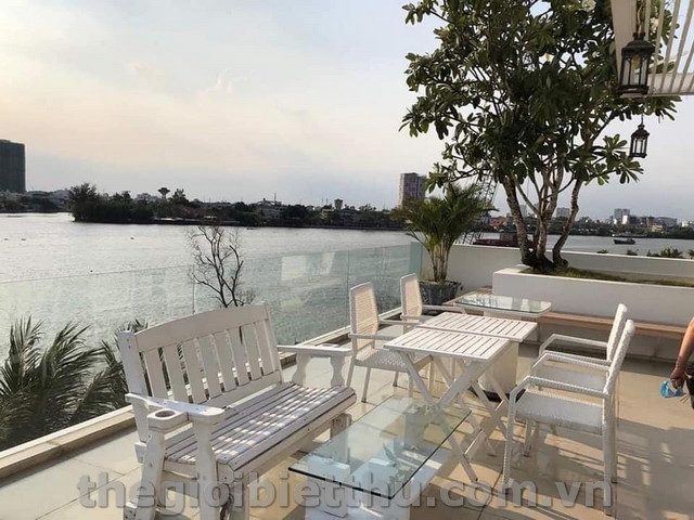 Long description image 1