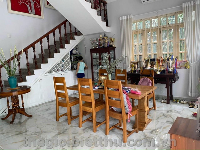 Long description image 1