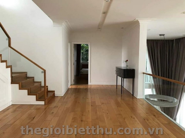 Long description image 1