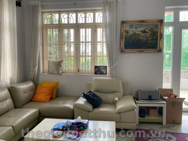 Long description image 1