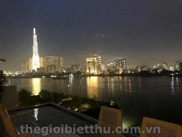 Long description image 1