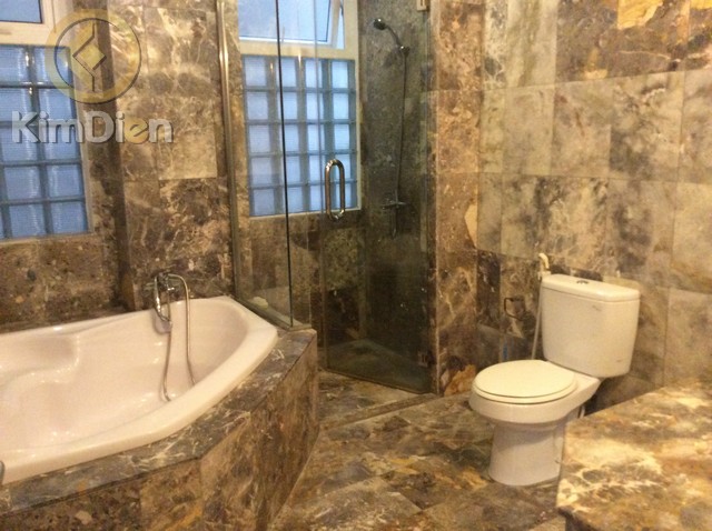 Long description image 1