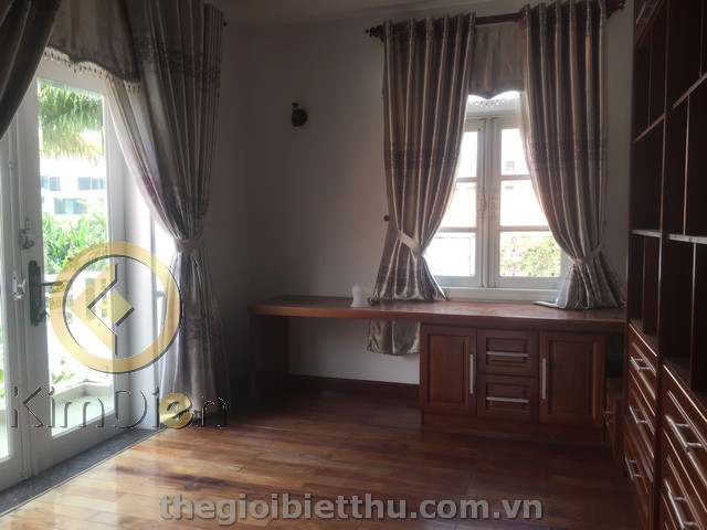 Long description image 1