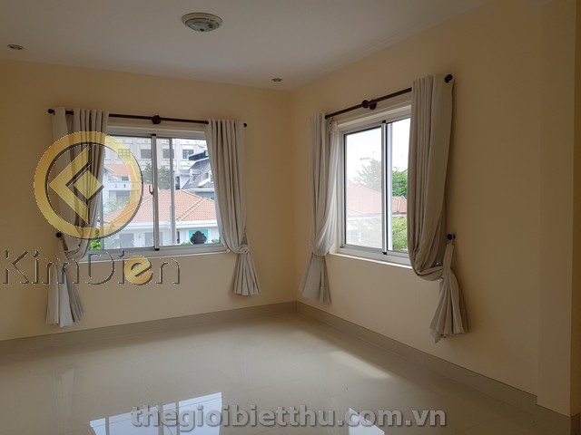 Long description image 1