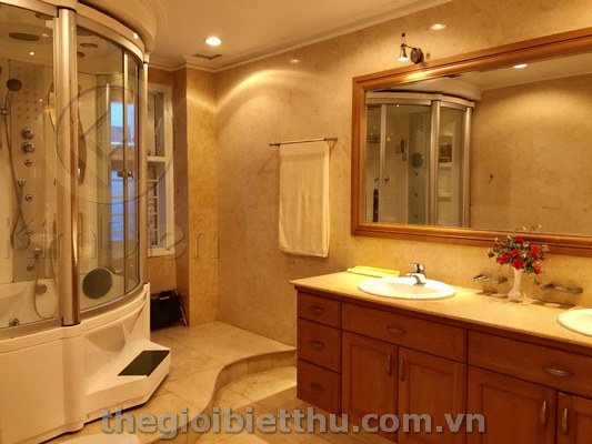 Long description image 1