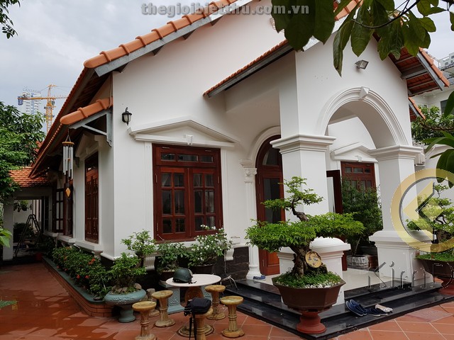 Long description image 1