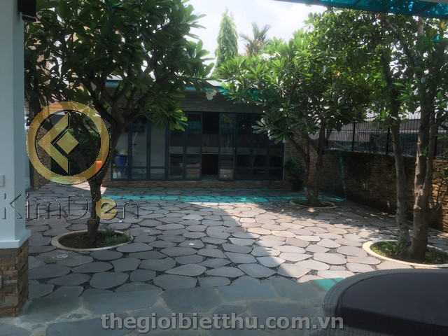 Long description image 1