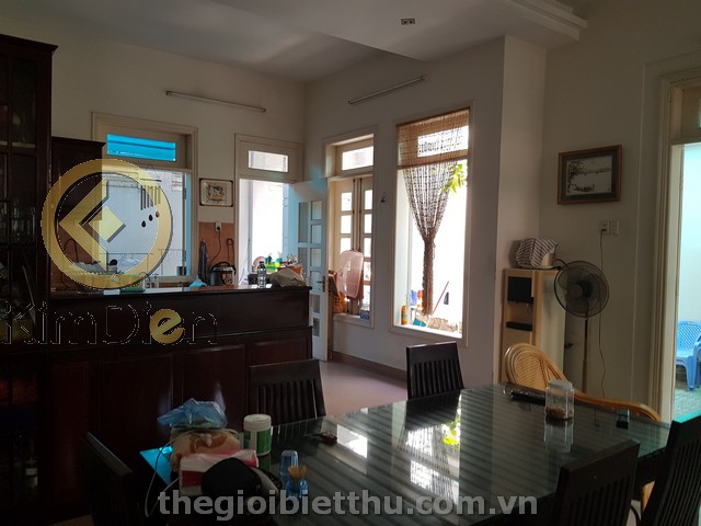 Long description image 1