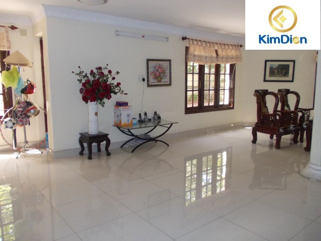 Long description image 1