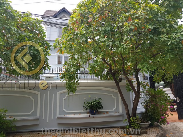 Long description image 1