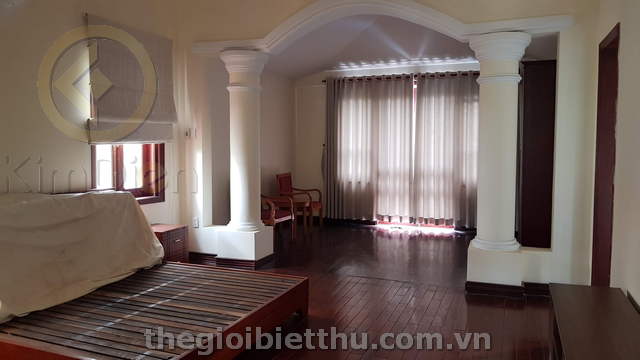 Long description image 1