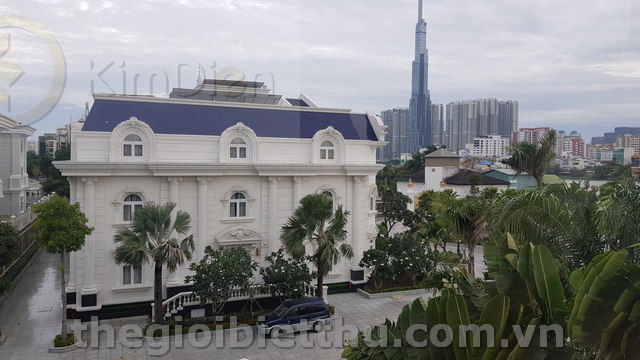 Long description image 1