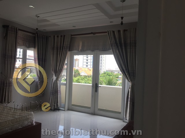 Long description image 1