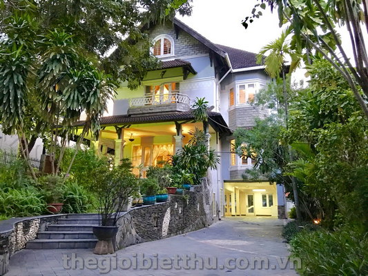 Long description image 1