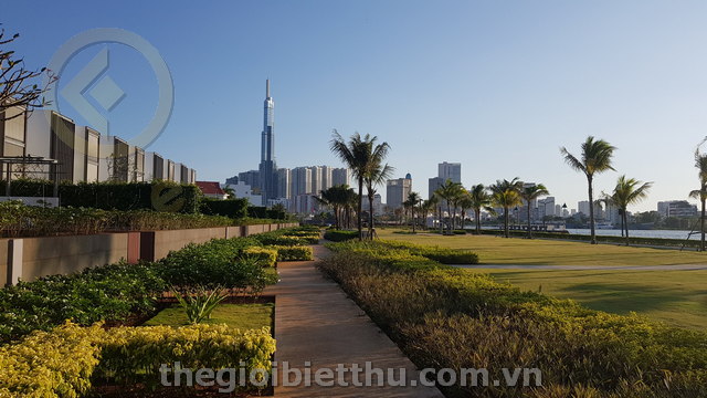 Long description image 1